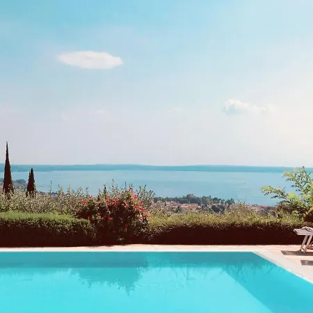 Valbella Szálloda *